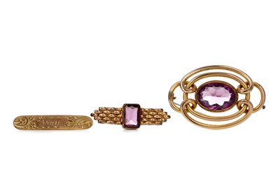 Lot 323 - THREE BROOCHES