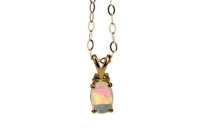 Lot 390 - AN OPAL PENDANT