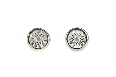 Lot 412 - A PAIR OF DIAMOND STUD EARRINGS
