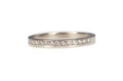 Lot 469 - A DIAMOND BAND