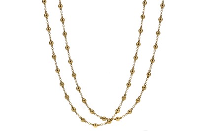 Lot 1339 - A GOLD BALL CHAIN