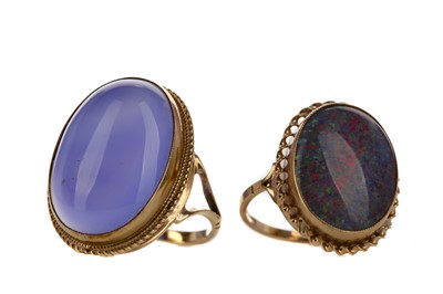 Lot 1347 - TWO DRESS RINGS