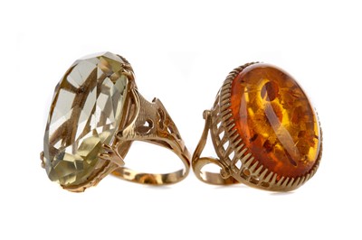 Lot 1349 - TWO DRESS RINGS