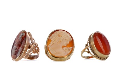 Lot 1350 - THREE DRESS RINGS