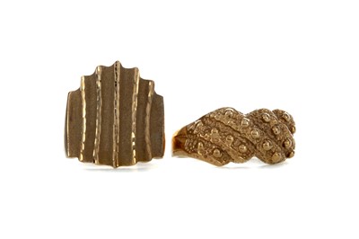 Lot 1368 - TWO GOLD RINGS