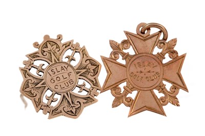 Lot 1369 - NINE CARAT GOLD BROOCH AND MEDAL