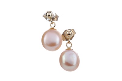 Lot 1460 - A PAIR OF PEARL EARRINGS