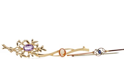Lot 1433 - THREE BAR BROOCHES