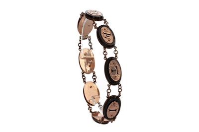 Lot 1477 - AN ANTIQUE 'HATIRA' BRACELET