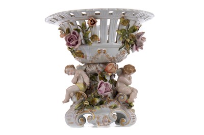 Lot 769 - AN EARLY 20TH CENTURY VON SCHIERHOLZ PORCELAIN FIGURAL COMPORT