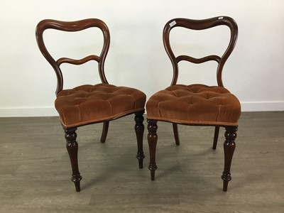 Lot 860 - A SET OF SIX VICTORIAN ROSEWOOD SADDLEBACK DINING CHAIRS