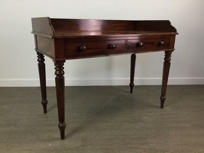 Lot 857 - A VICTORIAN MAHOGANY WASHSTAND