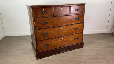 Lot 695 - A VICTORIAN MAHOGANY CHEST OF DRAWERS