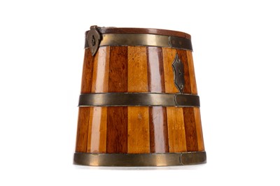 Lot 696 - A 19TH CENTURY TREEN CADDY