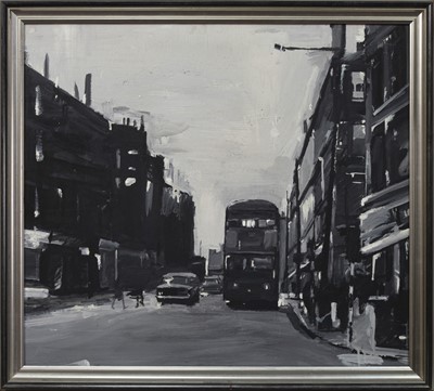Lot 19 - DUKE STREET, GLASGOW AN OIL BY ALAN CRICHTON