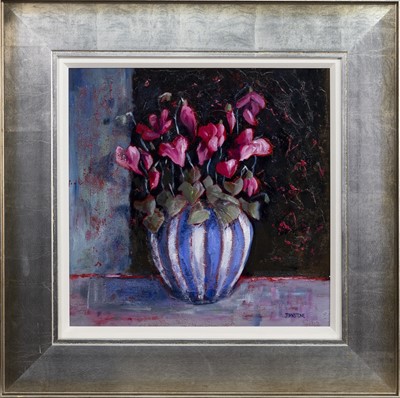 Lot 281 - PROUD PINK CYCLAMEN, AN OIL BY LYNNE JOHNSTONE