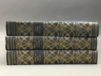 Lot 92 - A LOT OF BOOKS
