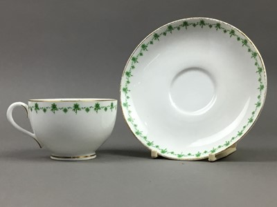 Lot 99 - A ROYAL WORCESTER PART DINNER SERVICE