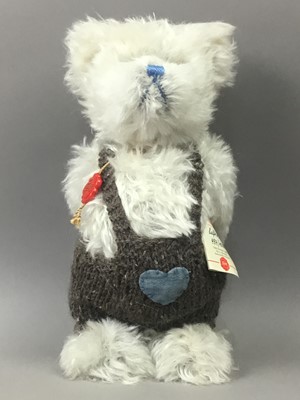 Lot 13 - A LIMITED EDITION HERMANN BEAR OF ‘LUFTIKUS’