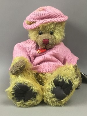 Lot 12 - A LIMITED EDITION HERMANN BEAR OF ‘DAUMELING’ AND TWO OTHERS