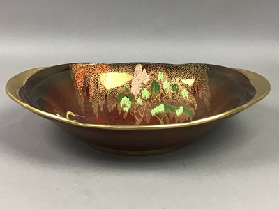 Lot 227 - A CARLTON WARE ROUGE ROYALE DISH AND OTHER CERAMICS