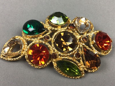 Lot 234 - A LOT OF COSTUME JEWELLERY