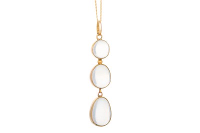 Lot 655 - MOONSTONE PENDANT