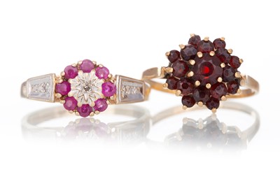 Lot 705 - GARNET CLUSTER RING