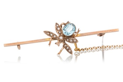 Lot 701 - TOPAZ FLY BROOCH