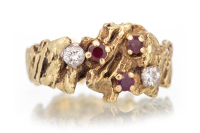 Lot 769 - RUBY AND DIAMOND DRESS RING