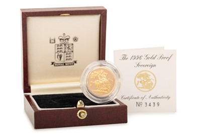 Lot 37 - ELIZABETH II GOLD PROOF SOVEREIGN